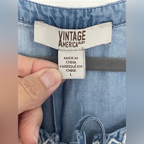 VINTAGE AMERICA BLUES Women's Sz Large Chambray Peasant Blouse Boho Shirt. A-64 - Picture 5 of 6